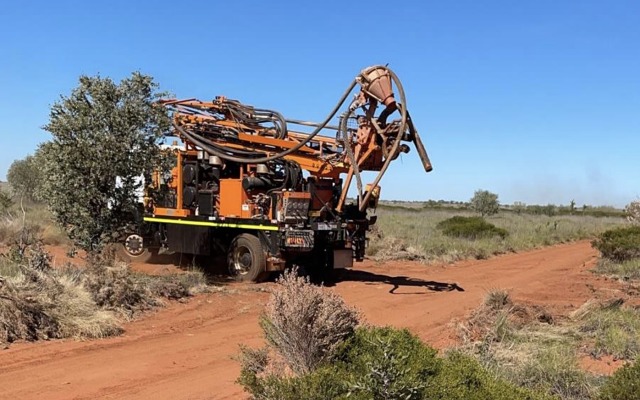 Caeneus Minerals ASX CAD commence drilling Roberts Hill gold project