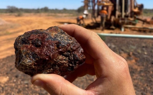 Dreadnought Resources ASX DRE rare earths Sabre Y8 targets ironstone Mangaroon