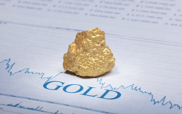 Gold divided market sliding majors rising juniors ASX stocks 2021