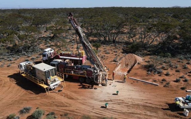 Investigator Resources ASX IVR Paris silver project South Australia drilling