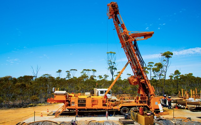 Kin Mining ASX shallow gold Cardinia Hill intercepts mineralisation