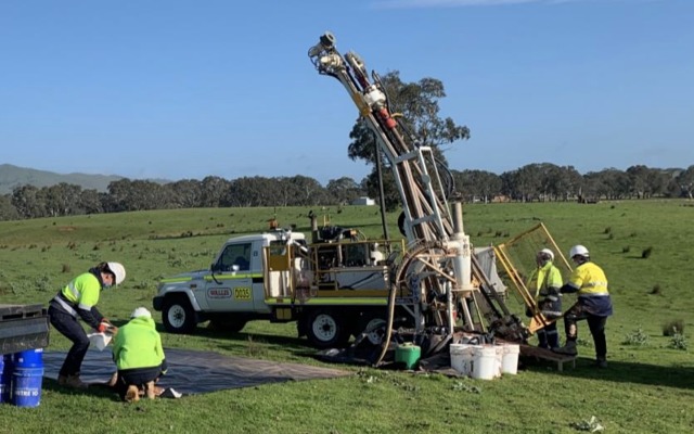 Navarre Minerals NML ASX mobilises second rig Irvine gold project resource definition drilling