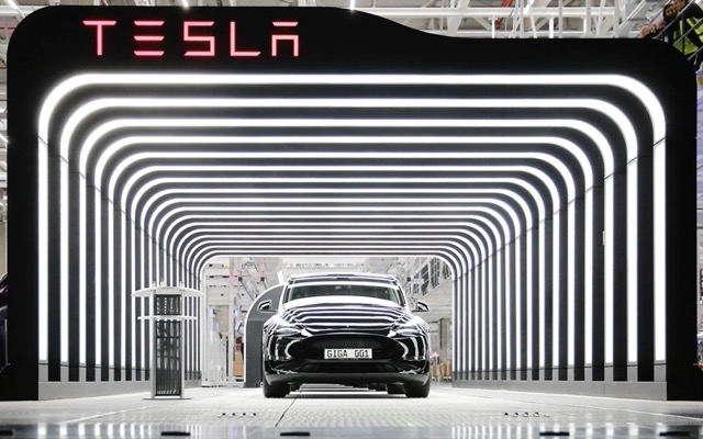 Tesla gigafactory Germany Berlin Europe Model Y Altech Chemicals