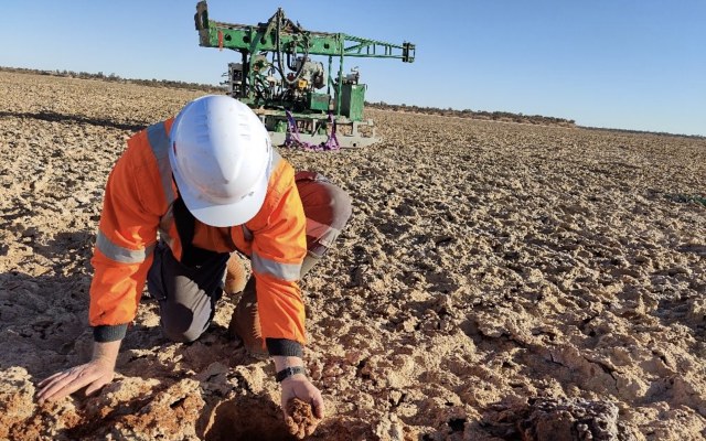 Trigg Mining ASX TMG drilling Lake Throssell sulphate of potash project