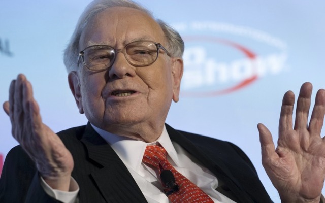 Warren Buffett trade shares hold buy market money