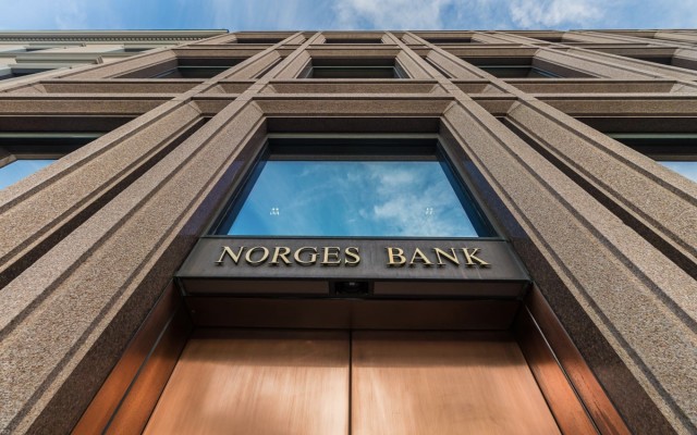 World's largest wealth fund Norges Bank Investment Fund coal oil