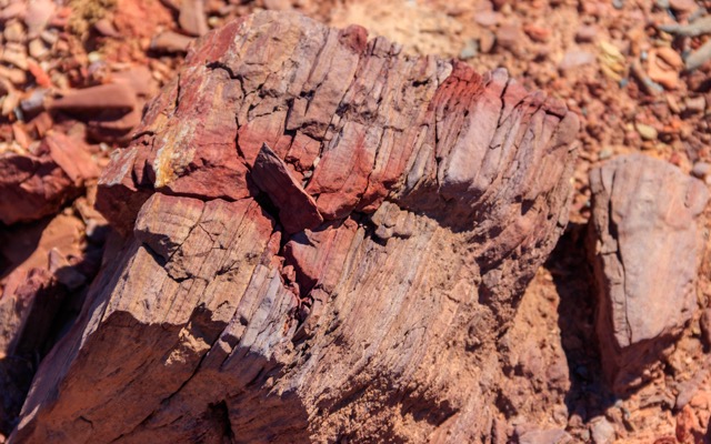 Zenith Minerals ASX ZNC Alien Metals LSE AIM UFO Vivash Gorge iron project Pilbara Western Australia