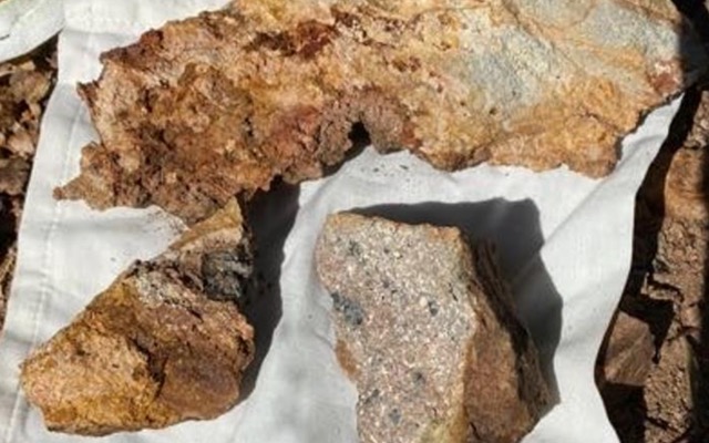 Zenith Minerals ASX ZNC Auburn Queensland Rock Sample gold